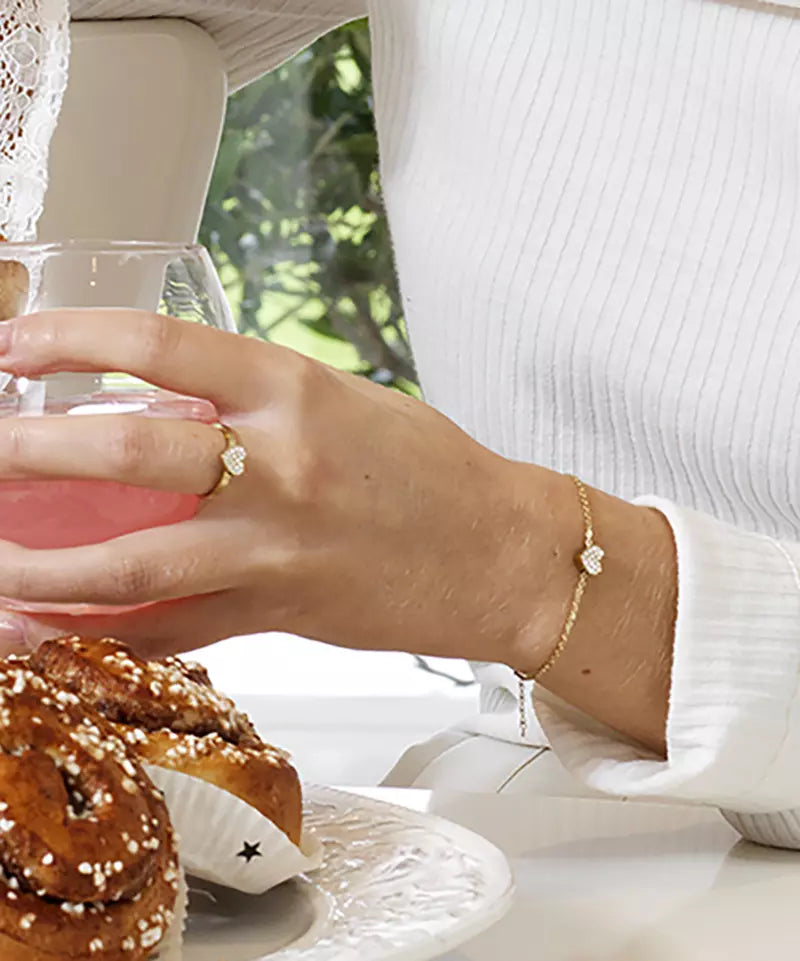 Gold Brilliance Heart Bracelet