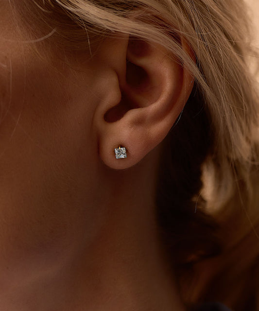 Gold Titanium Tiffany Edge 5mm, CZ Aquamarine